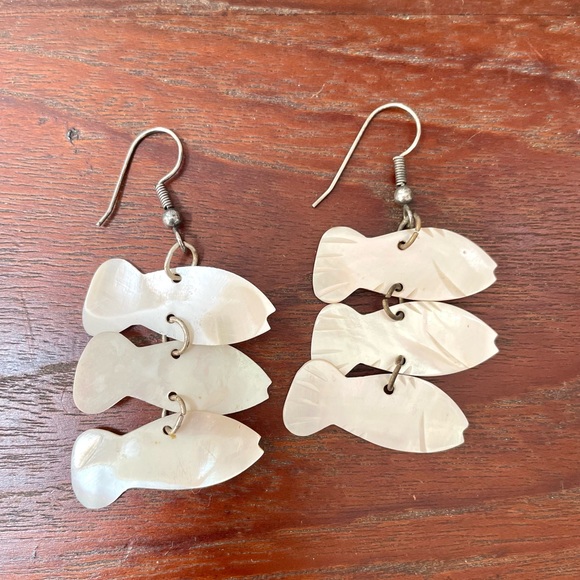 Mother of Pearl Dangling Fish Earrings - Picture 2 of 2